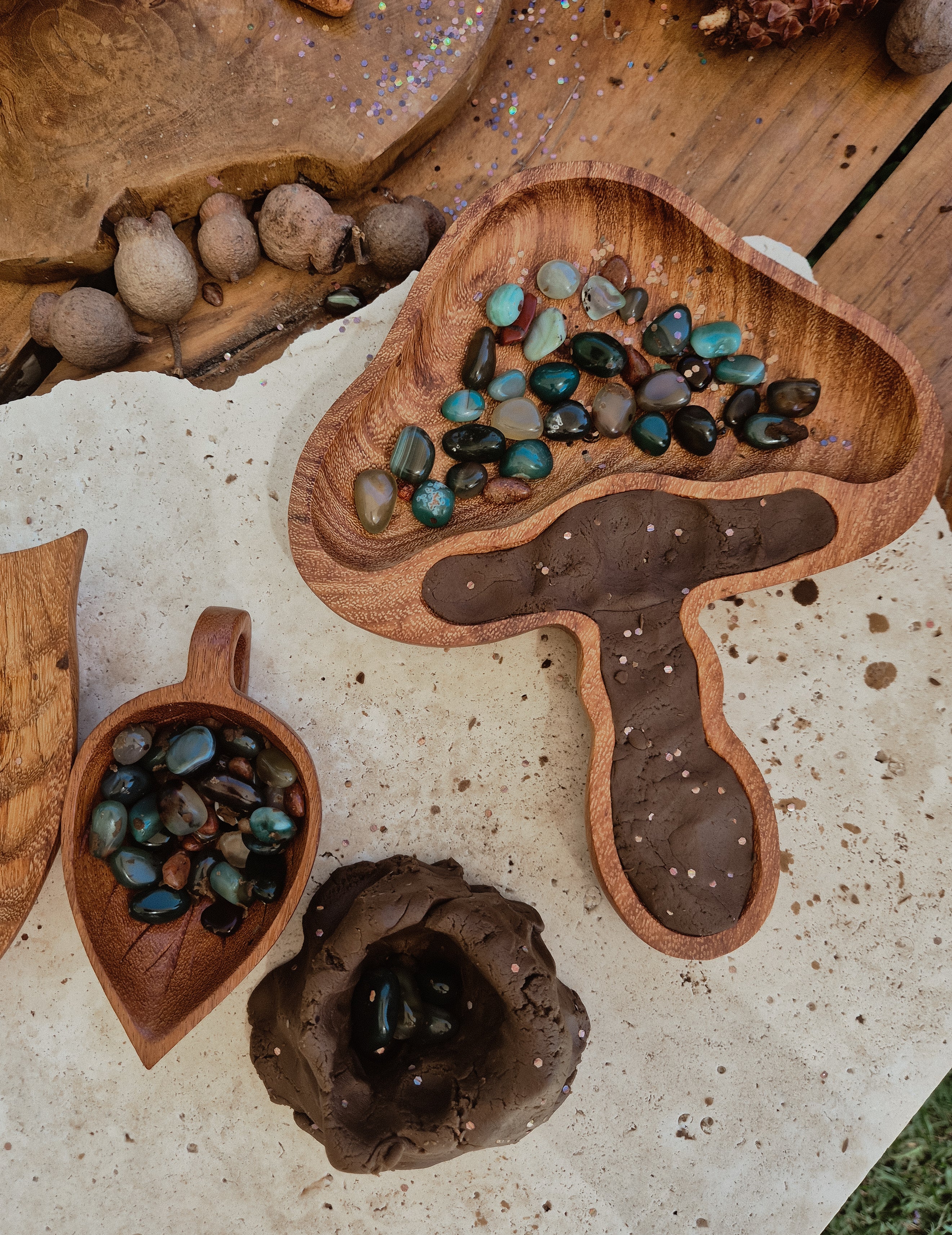 Meadow Mushroom Tray