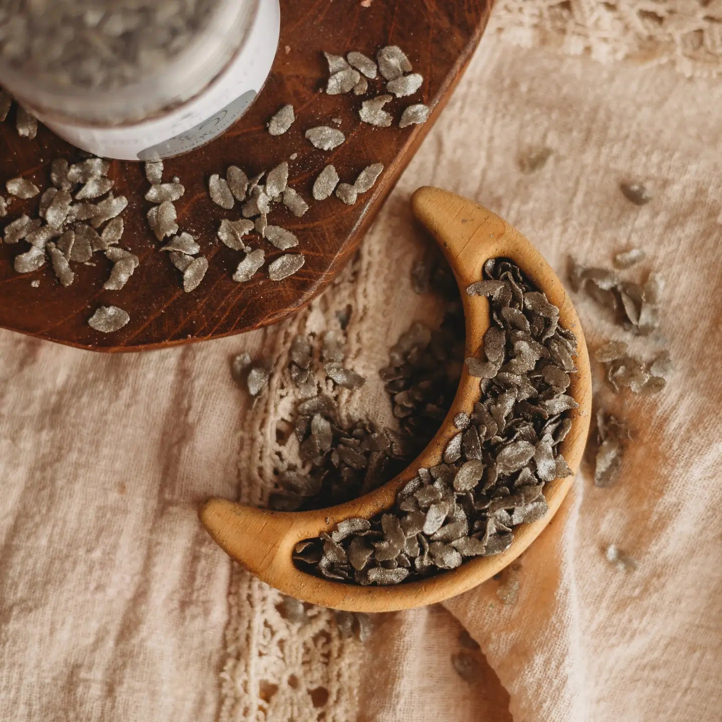 Moonlight Stardust - Iridescent Scales